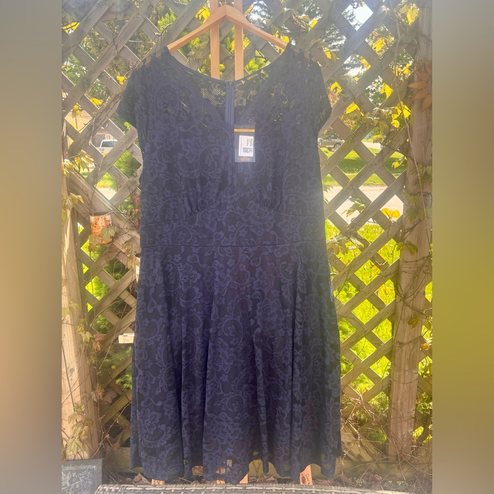 Miusol Navy blue lace midi party dress.  3 XL